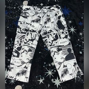 Stonebridge signature black and white comic capri 14P